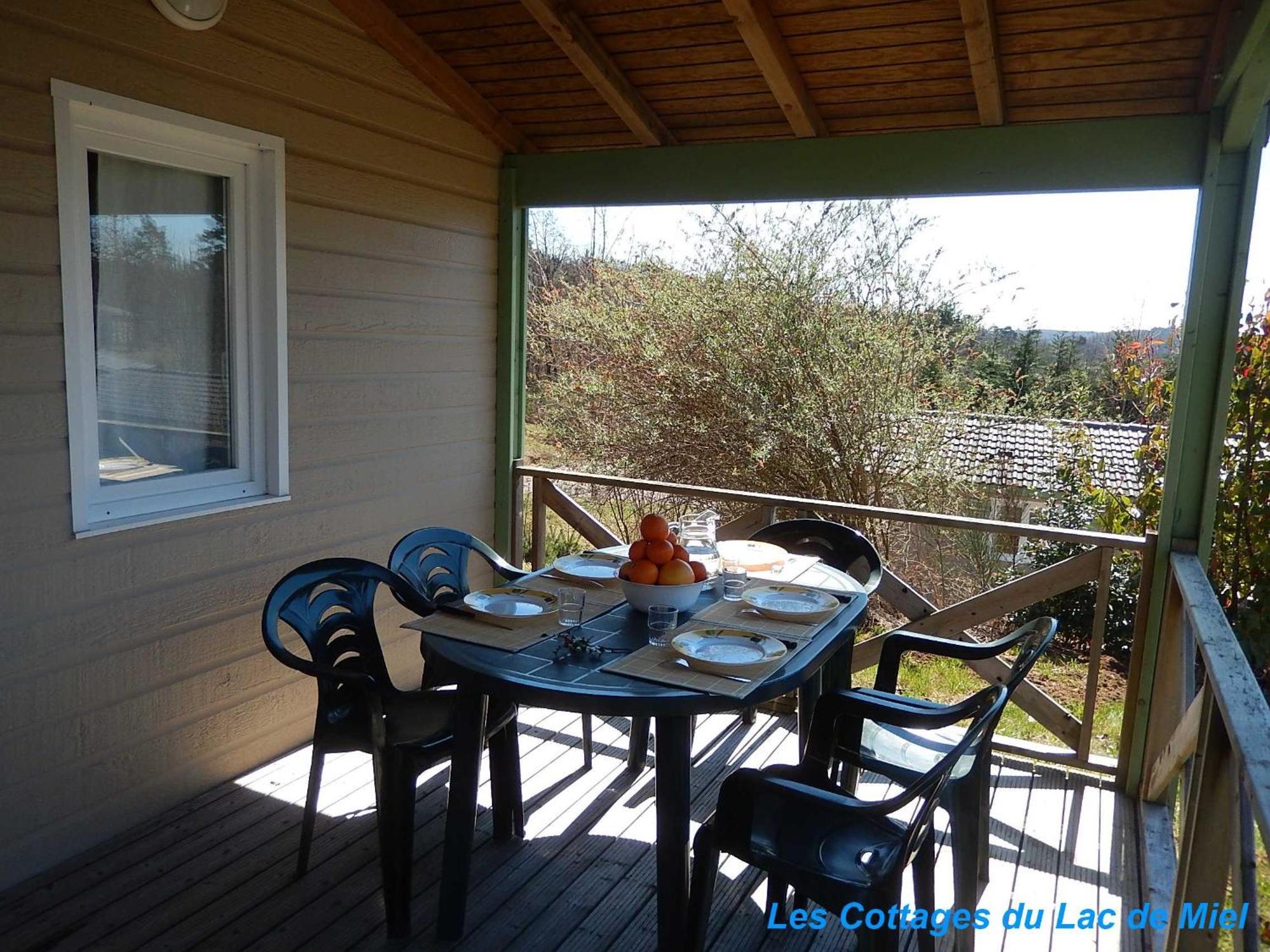 Cottages Du Lac De Miel Beynat Exterior foto