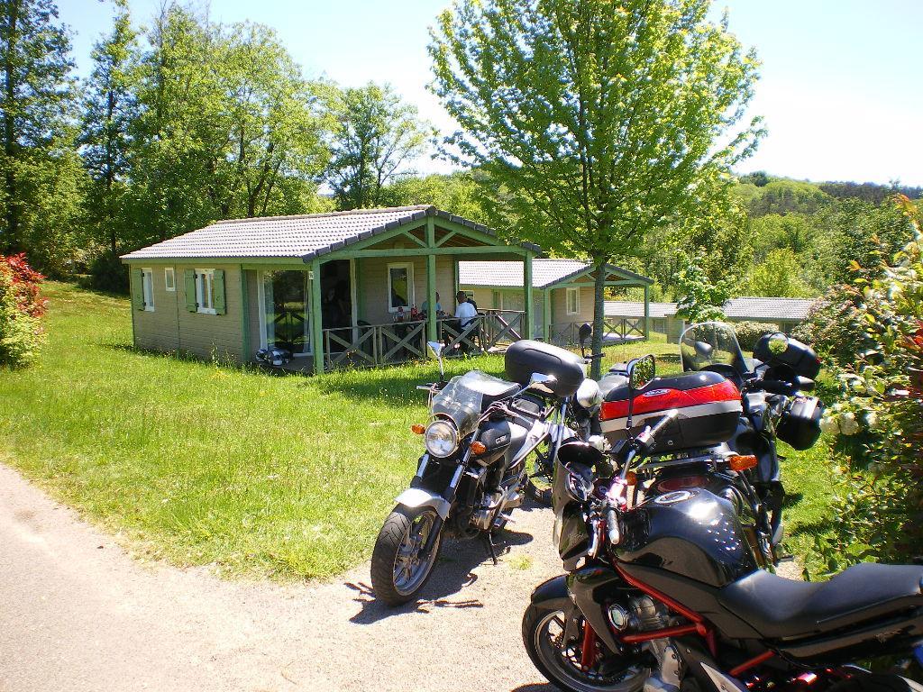Cottages Du Lac De Miel Beynat Exterior foto